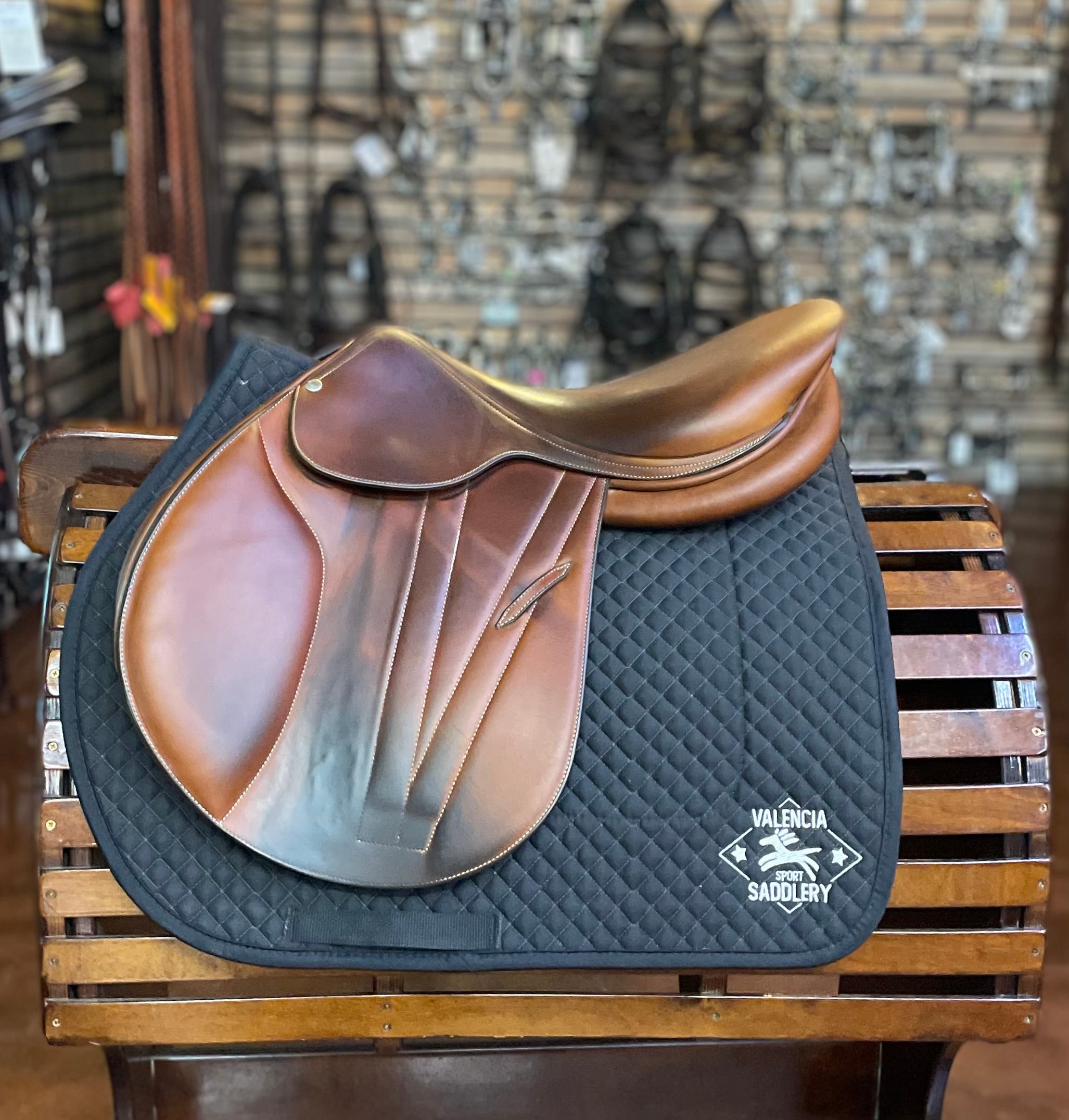 BUTET Premium Saddle L18" 2.25
