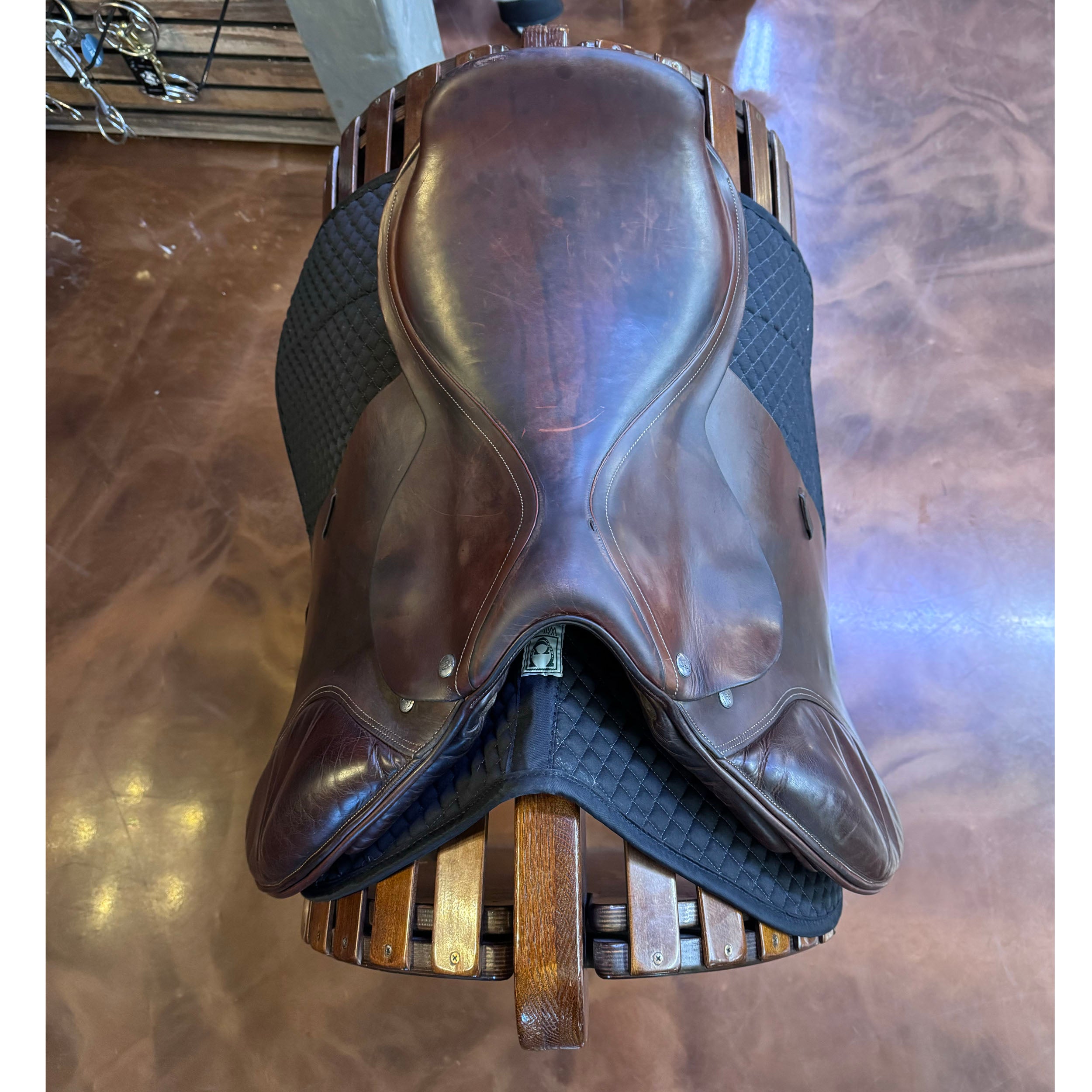 Verhan Todd Minikus Saddle 17" MW