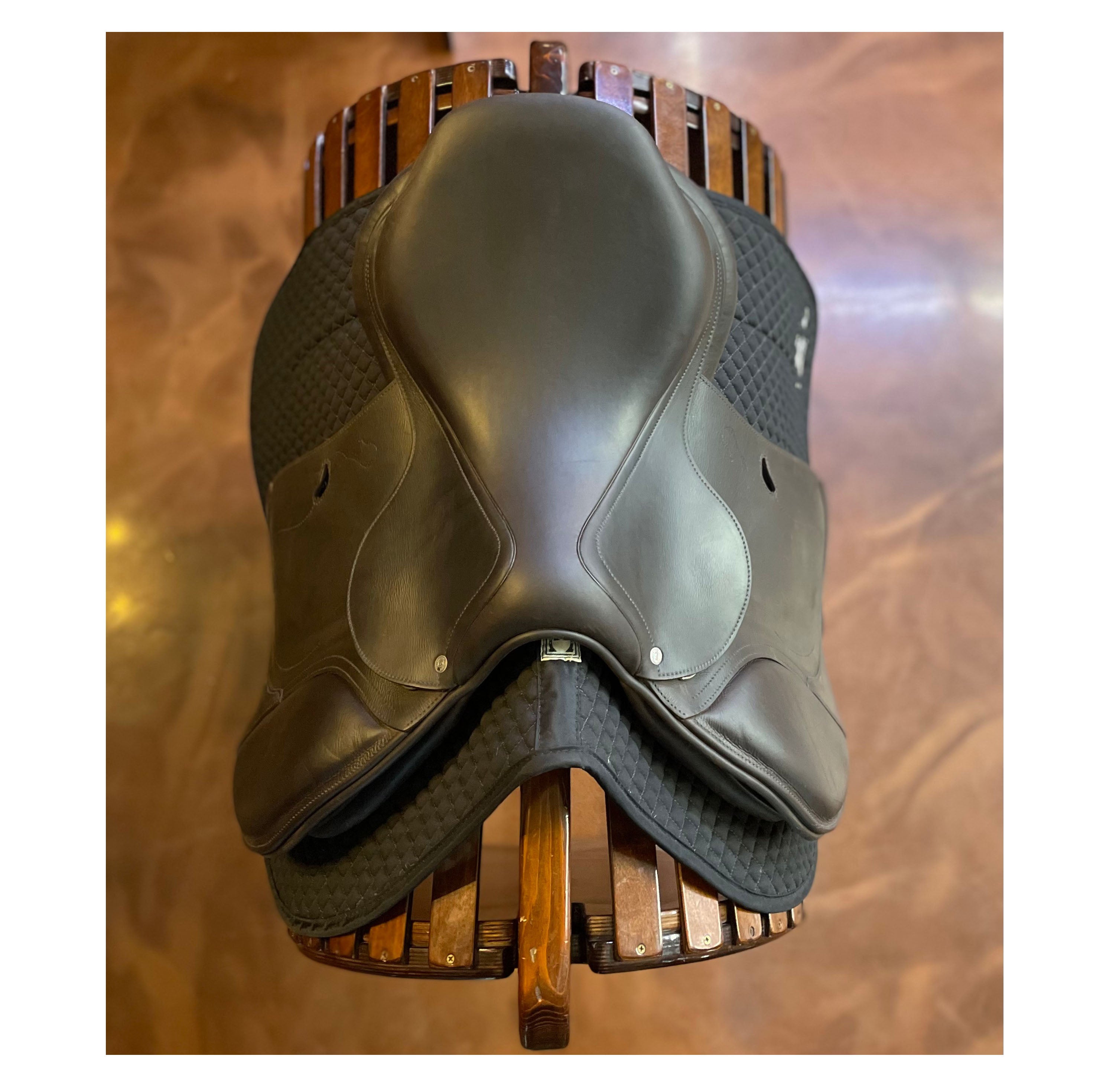 Antares Contact Saddle 17" 1NB