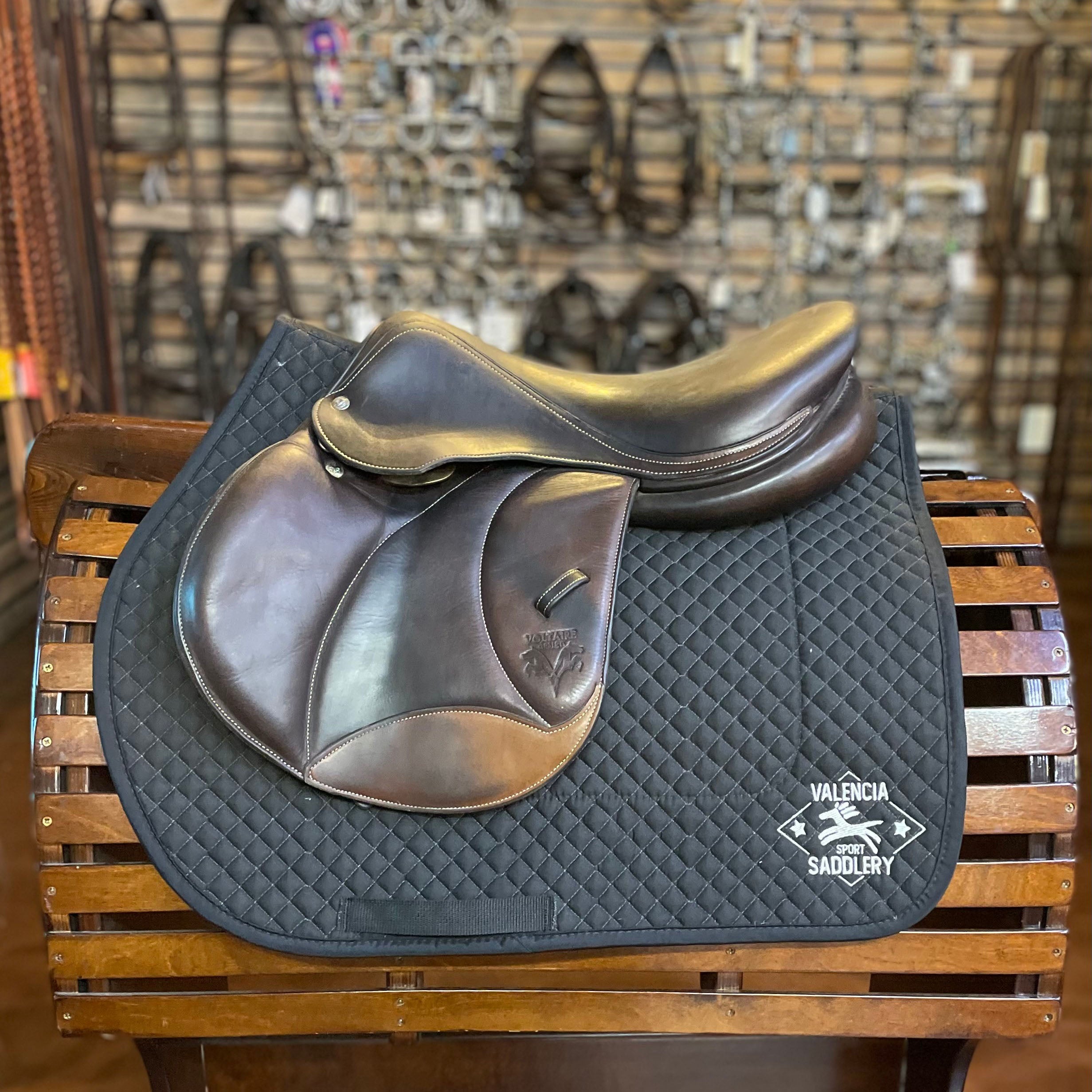 Voltaire Palm Beach saddle 17" 00