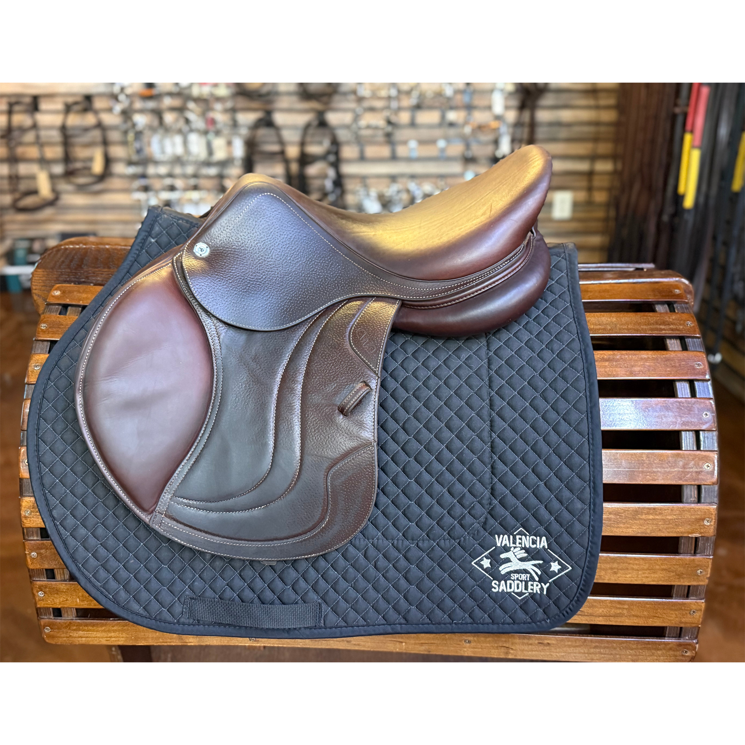CWD SE02 Saddle 16.5" - 1C