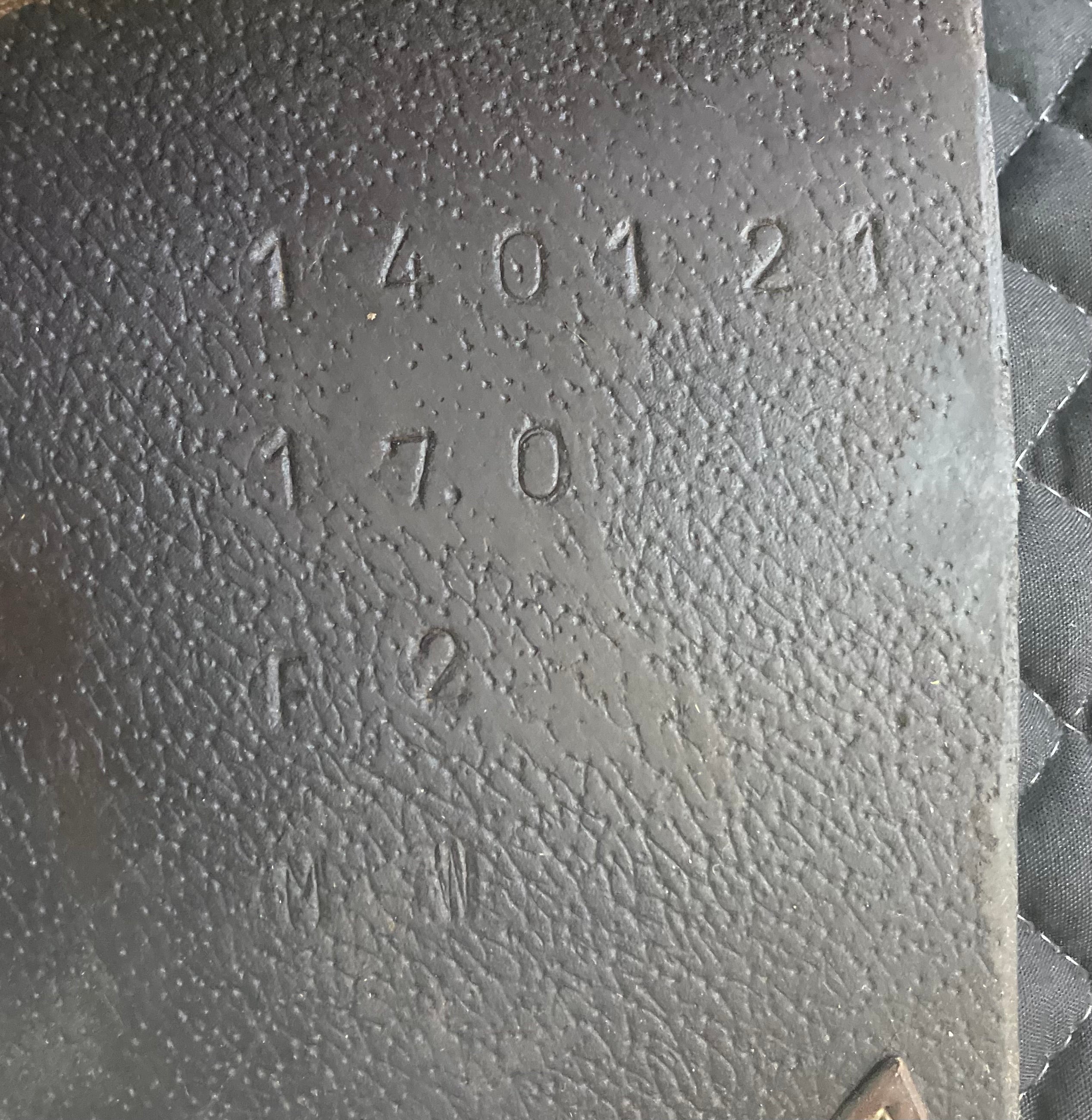 Beval Artisan Saddle 17" 2