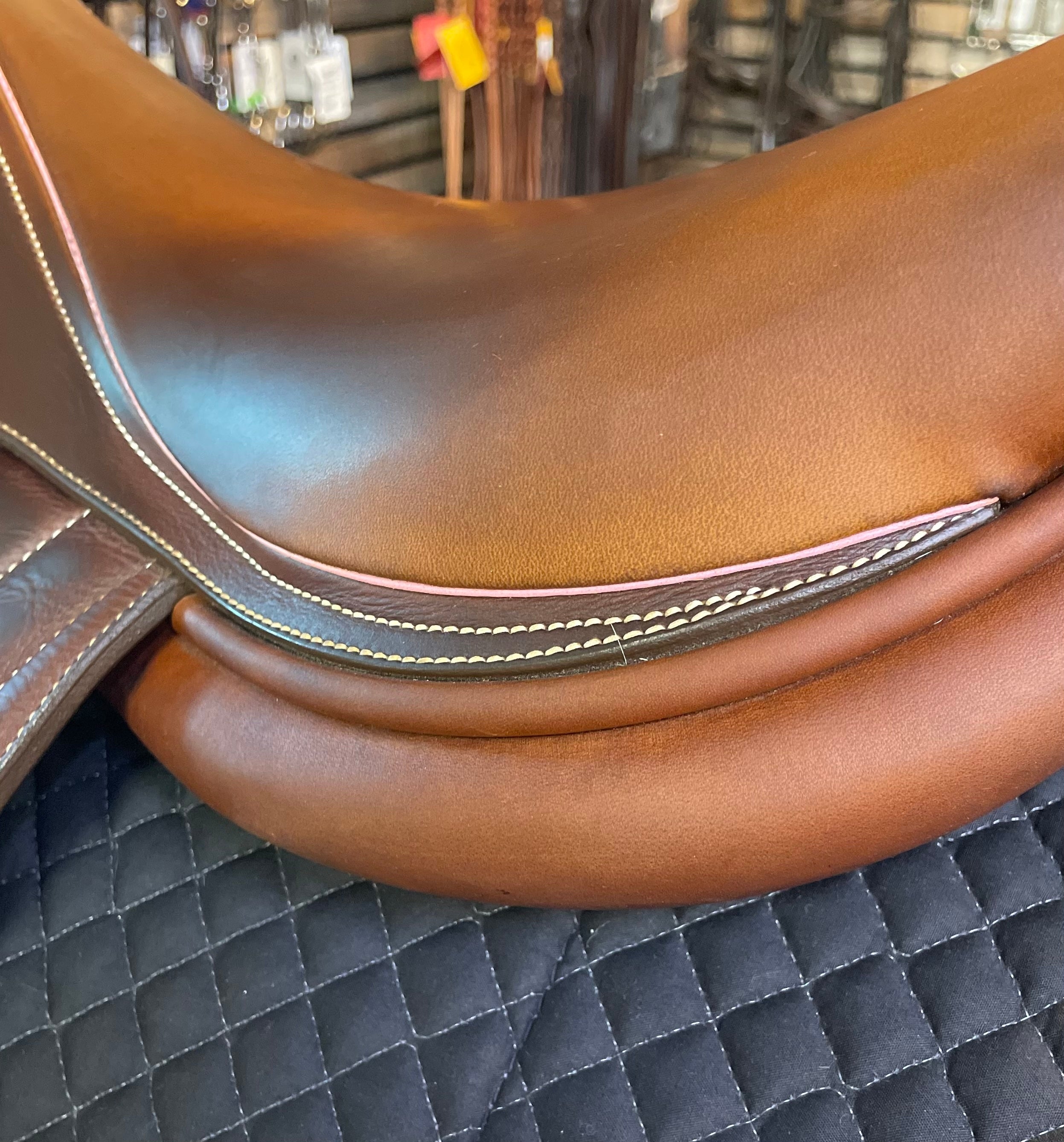 BUTET Premium Saddle M17" 2.5