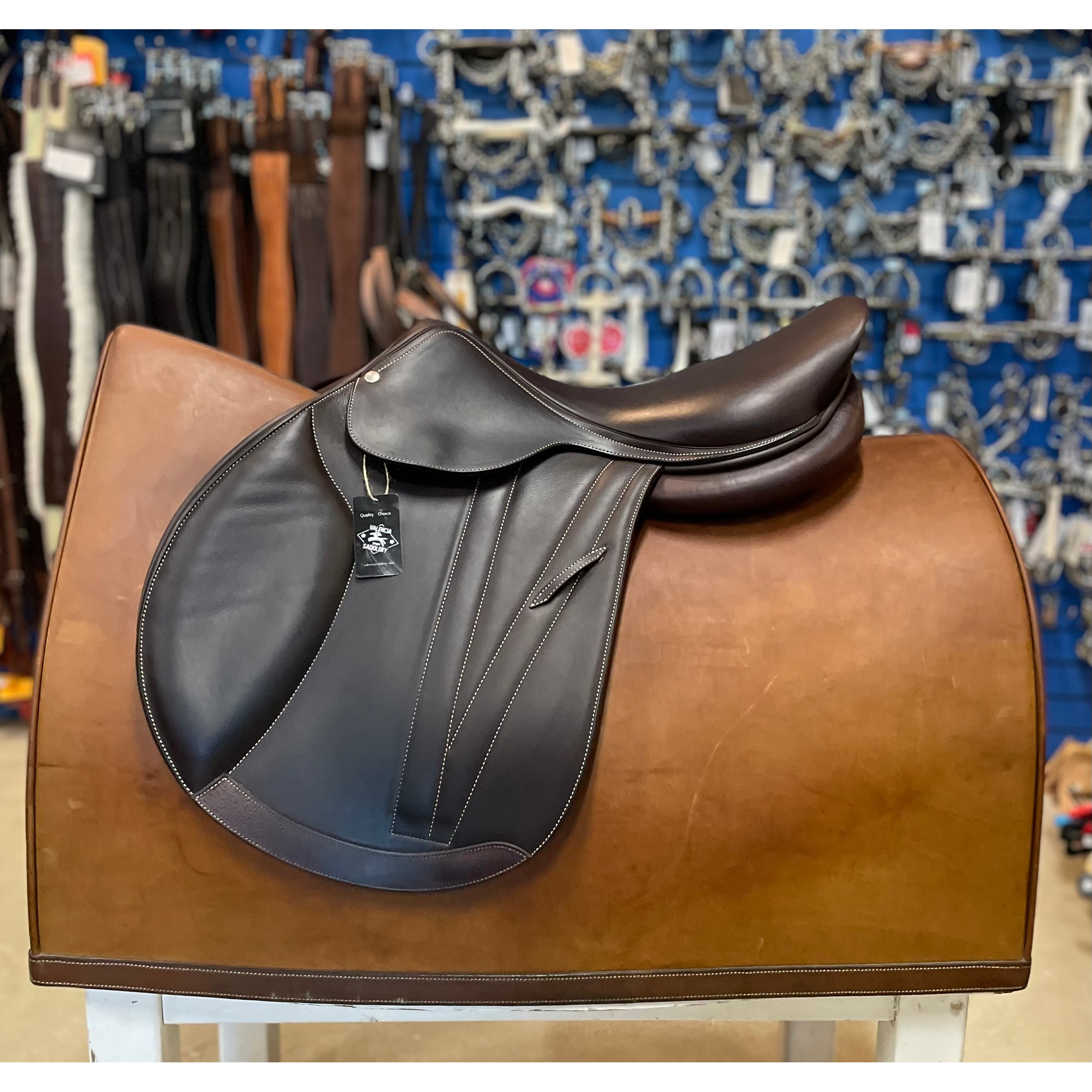 BUTET Premium Saddle M17.5" 3