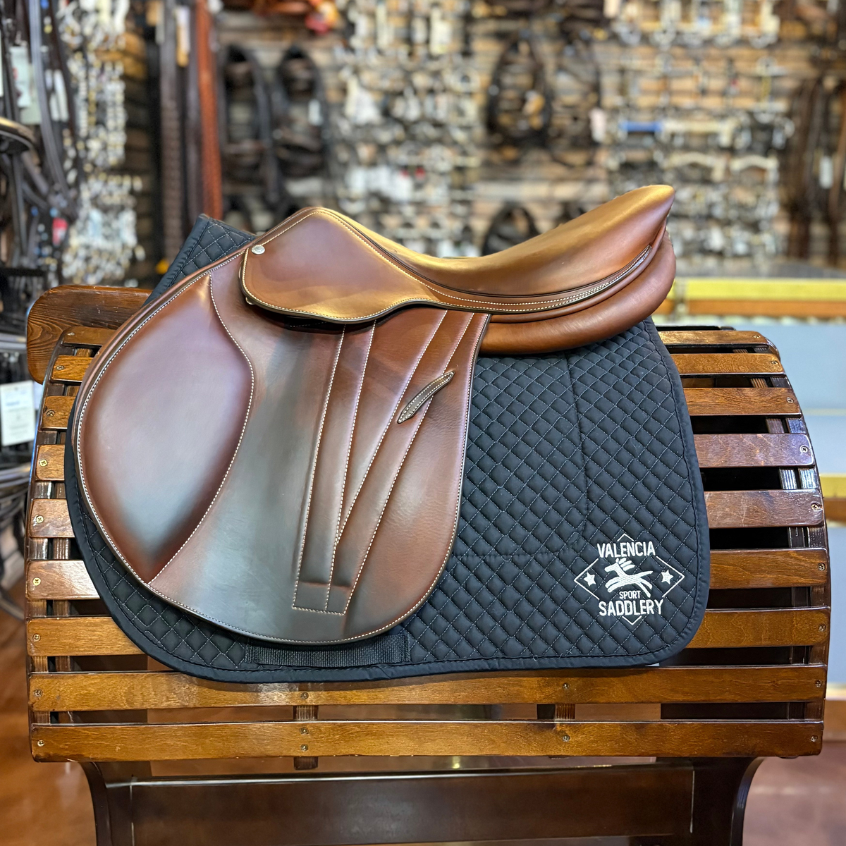 BUTET Premium Saddle L19" 3.25C