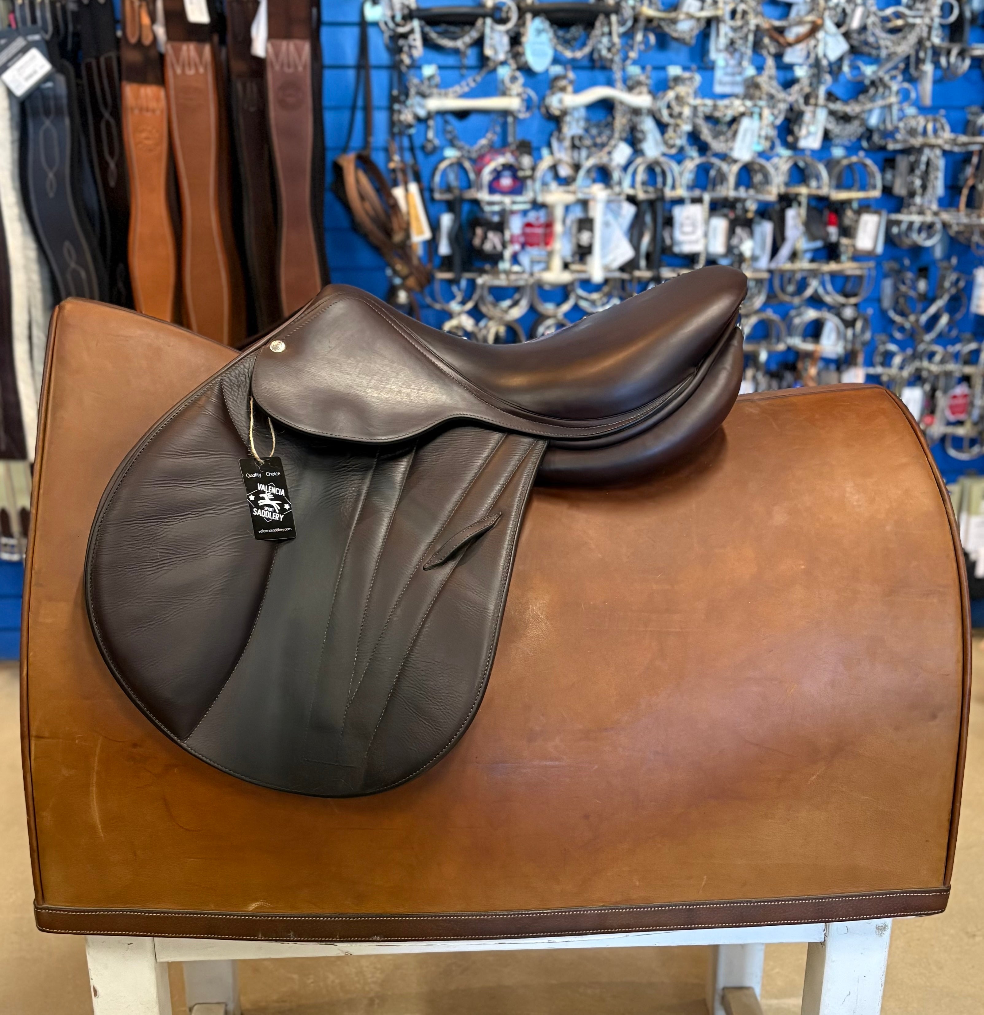 BUTET Premium Saddle L17" 2.25