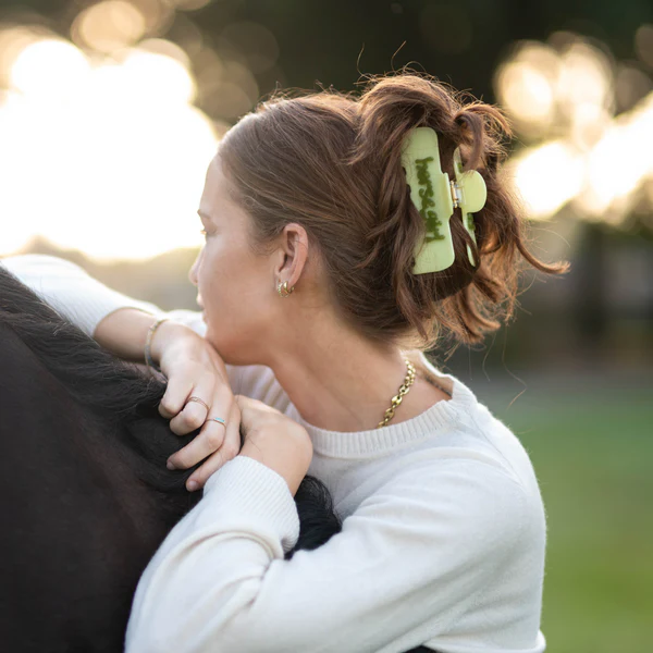 ELLSWORTH  Horse Girl Claw Clip