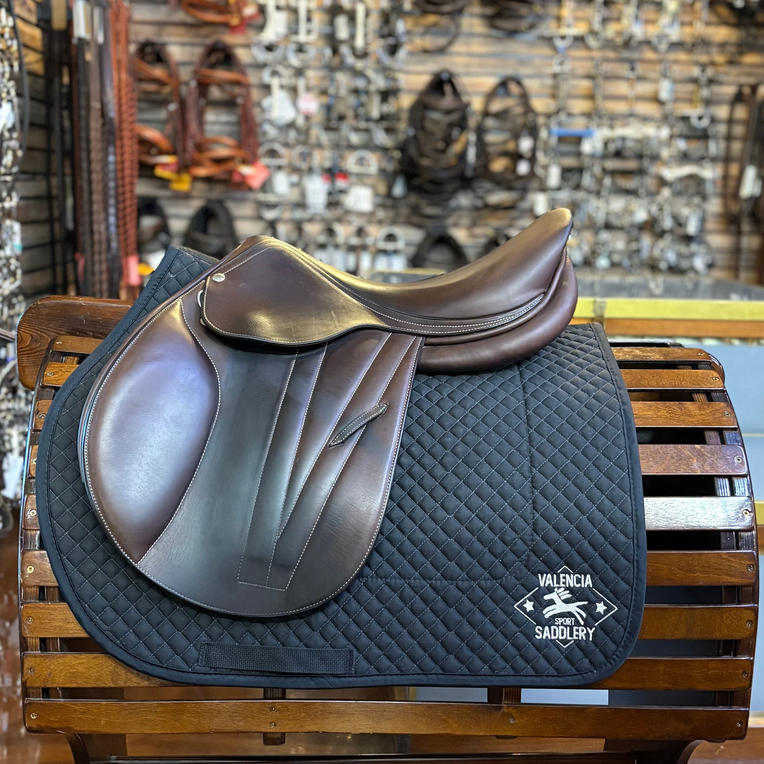 Butet Premium Saddle M16.5" 1.5, Wide tree