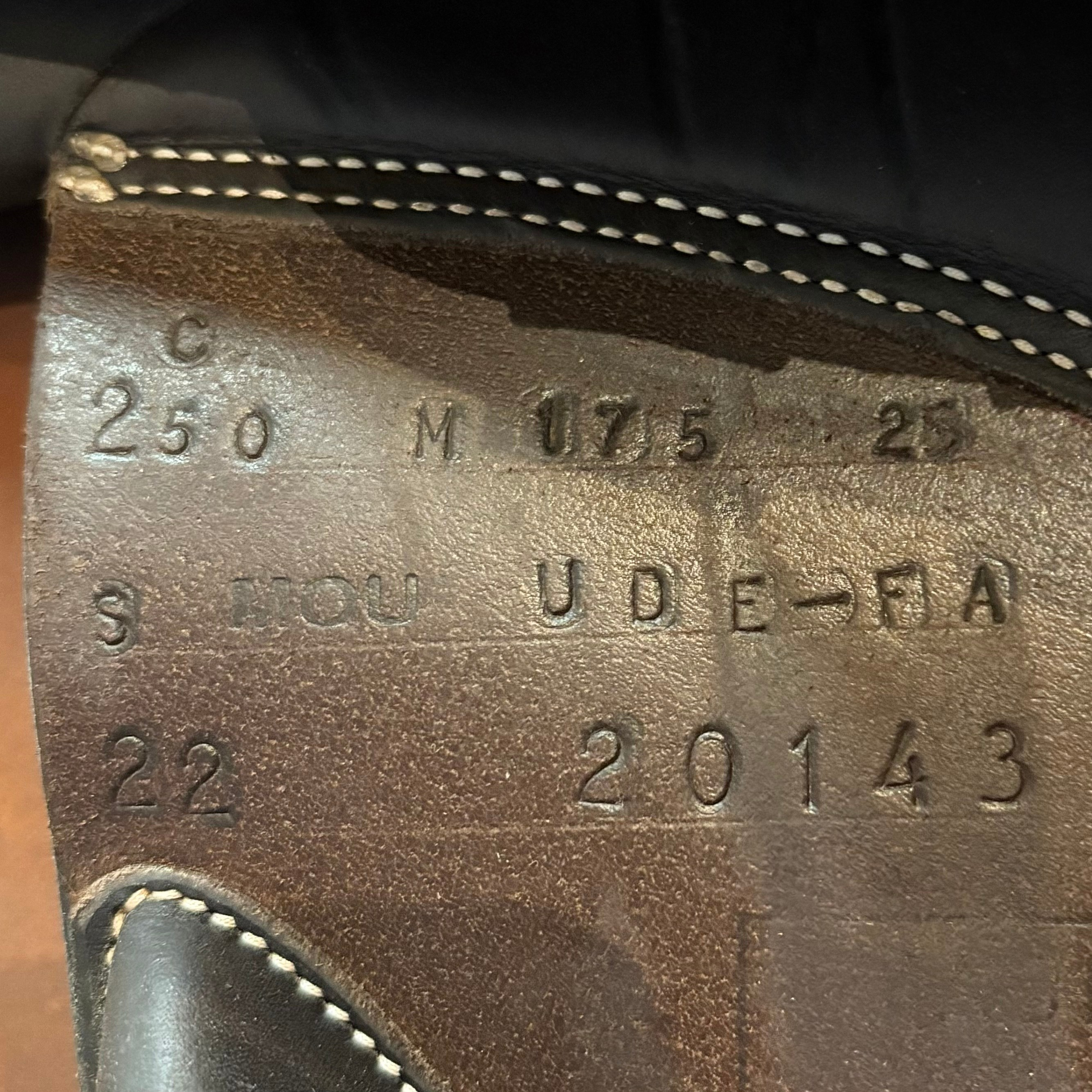 Butet Premium Saddle M17.5", 2.5 C