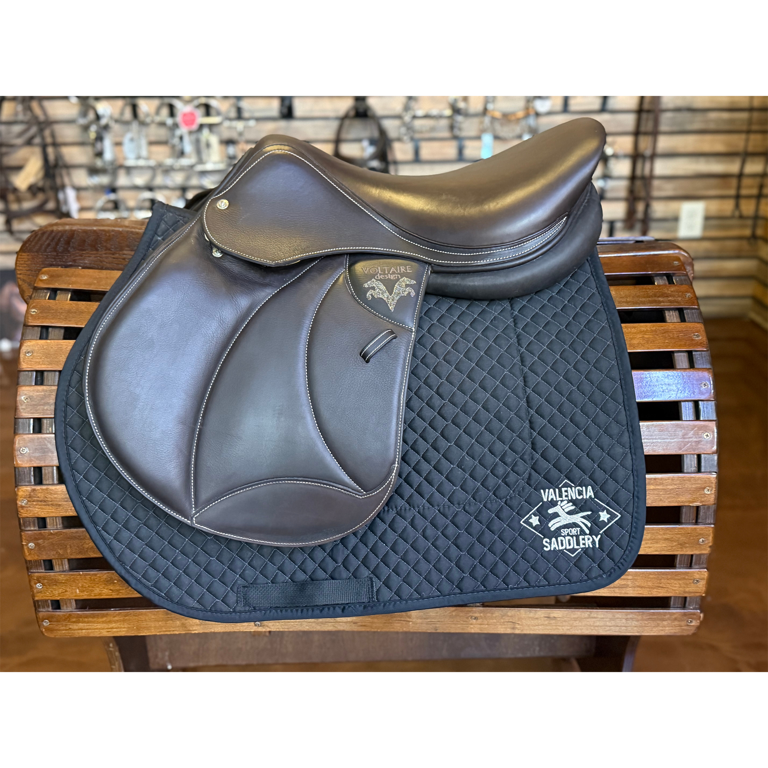 Voltaire Palm Beach saddle 17.5" 2A