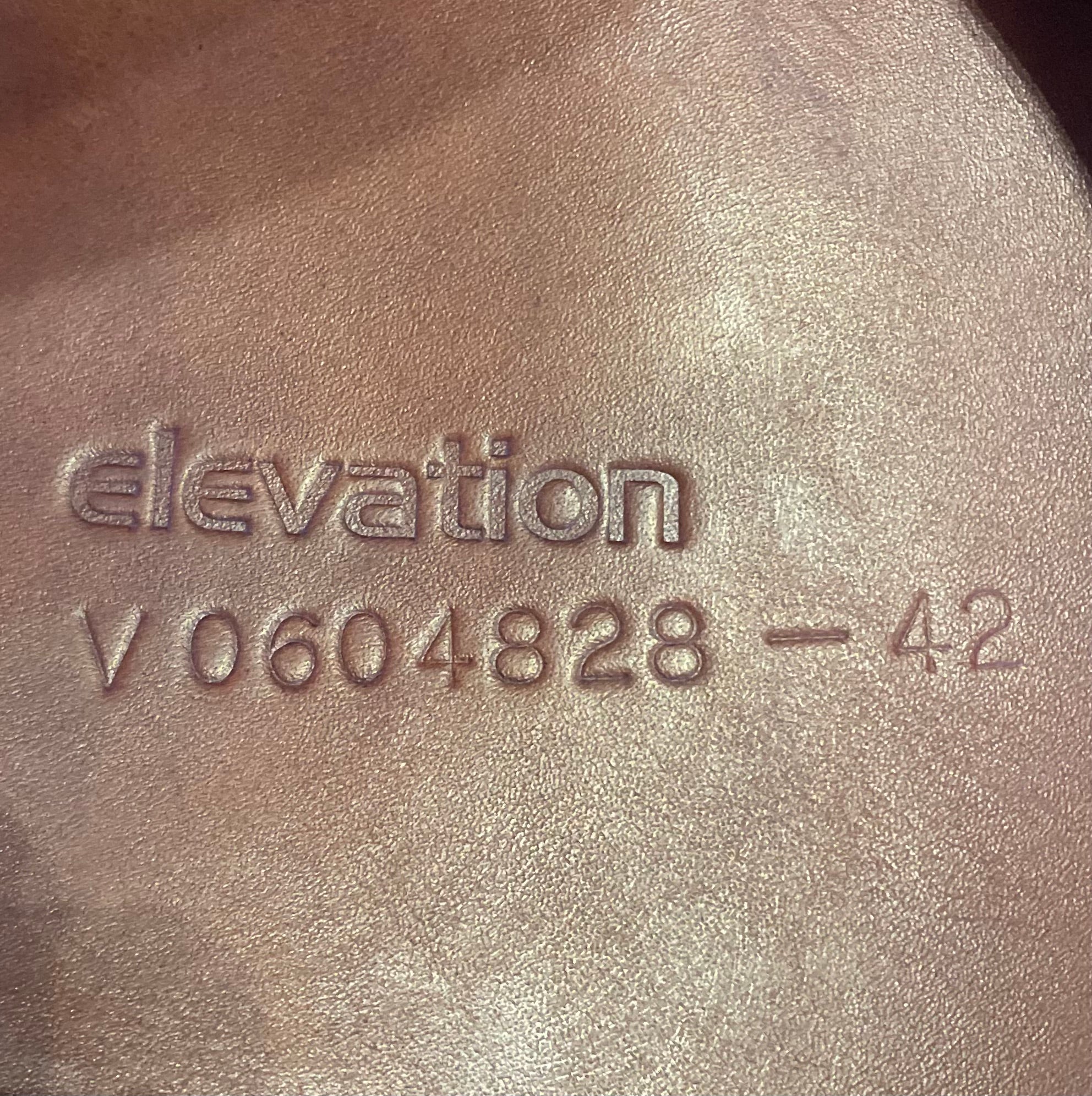 Bates Elevation Saddle 17"