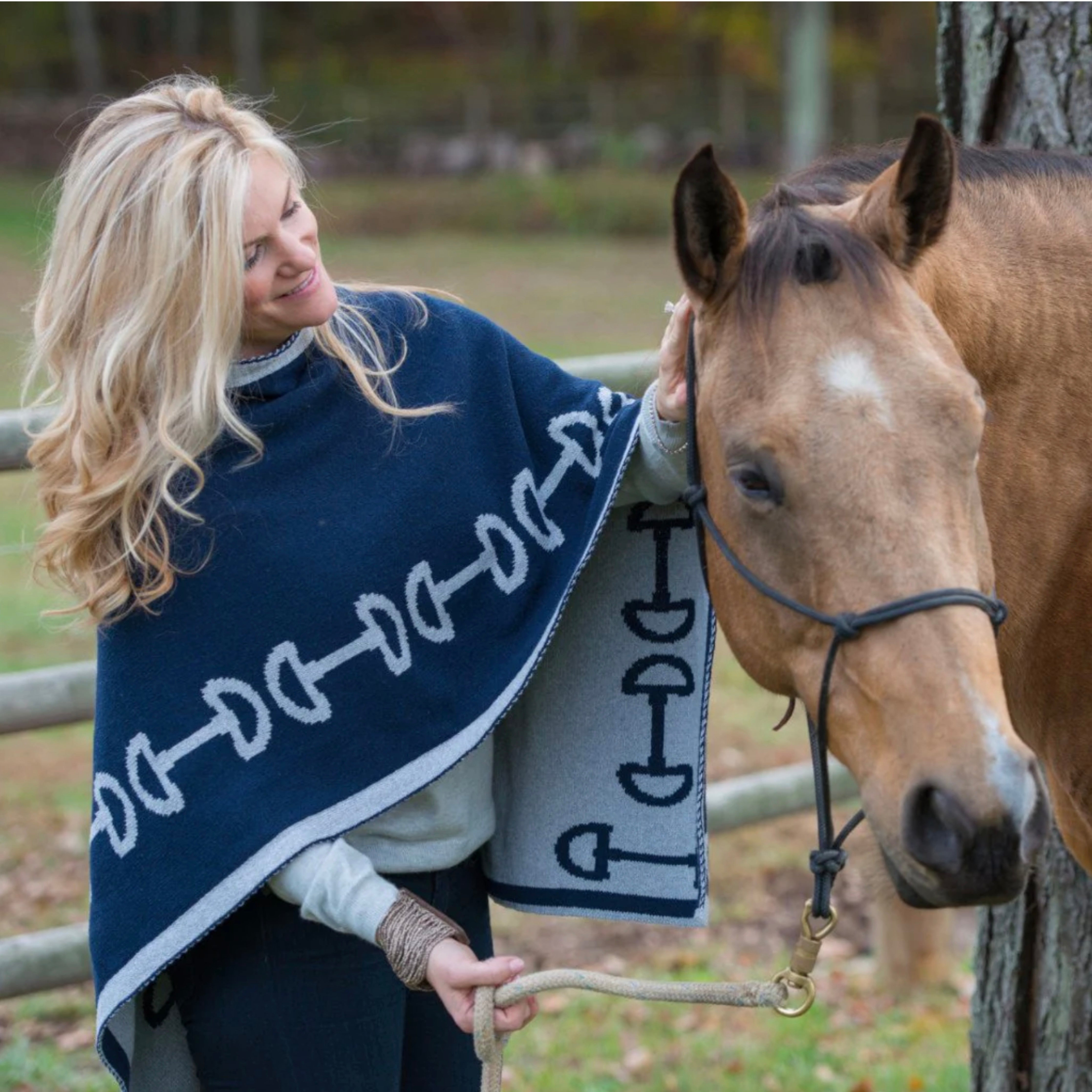 in2Green EQ Poncho