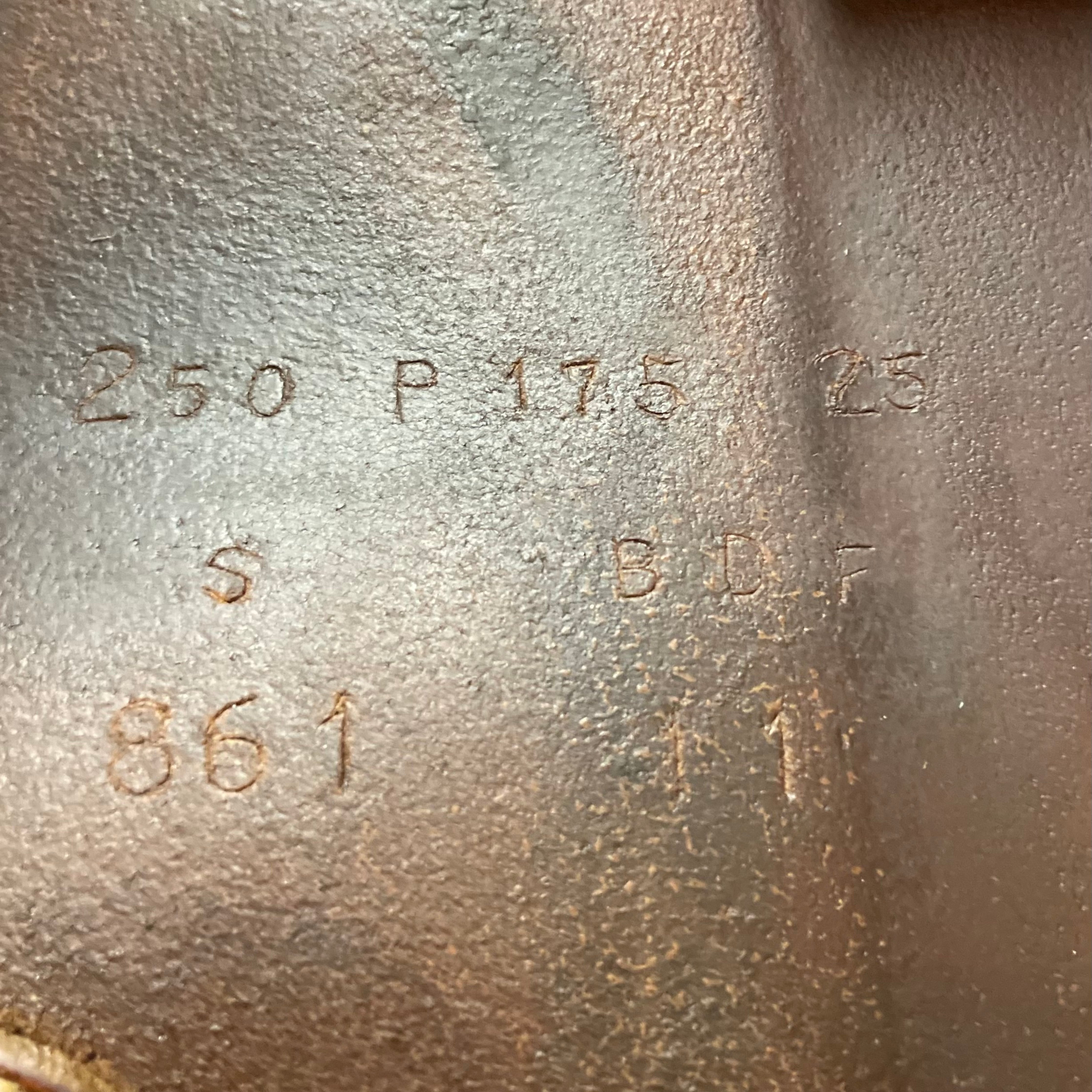 BUTET Saddle Grain P 17.5, 2.5 flaps