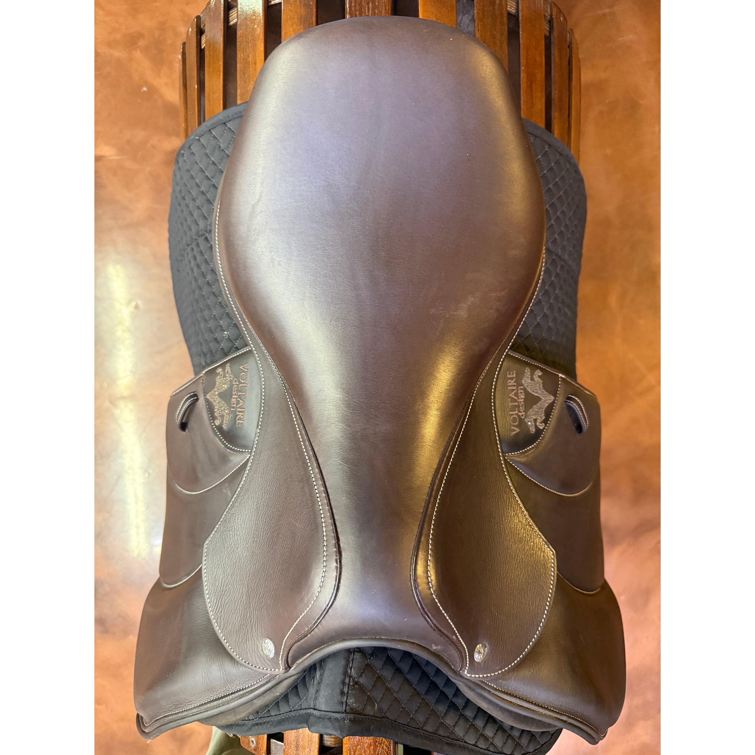 Voltaire Palm Beach saddle 17.5" 2A