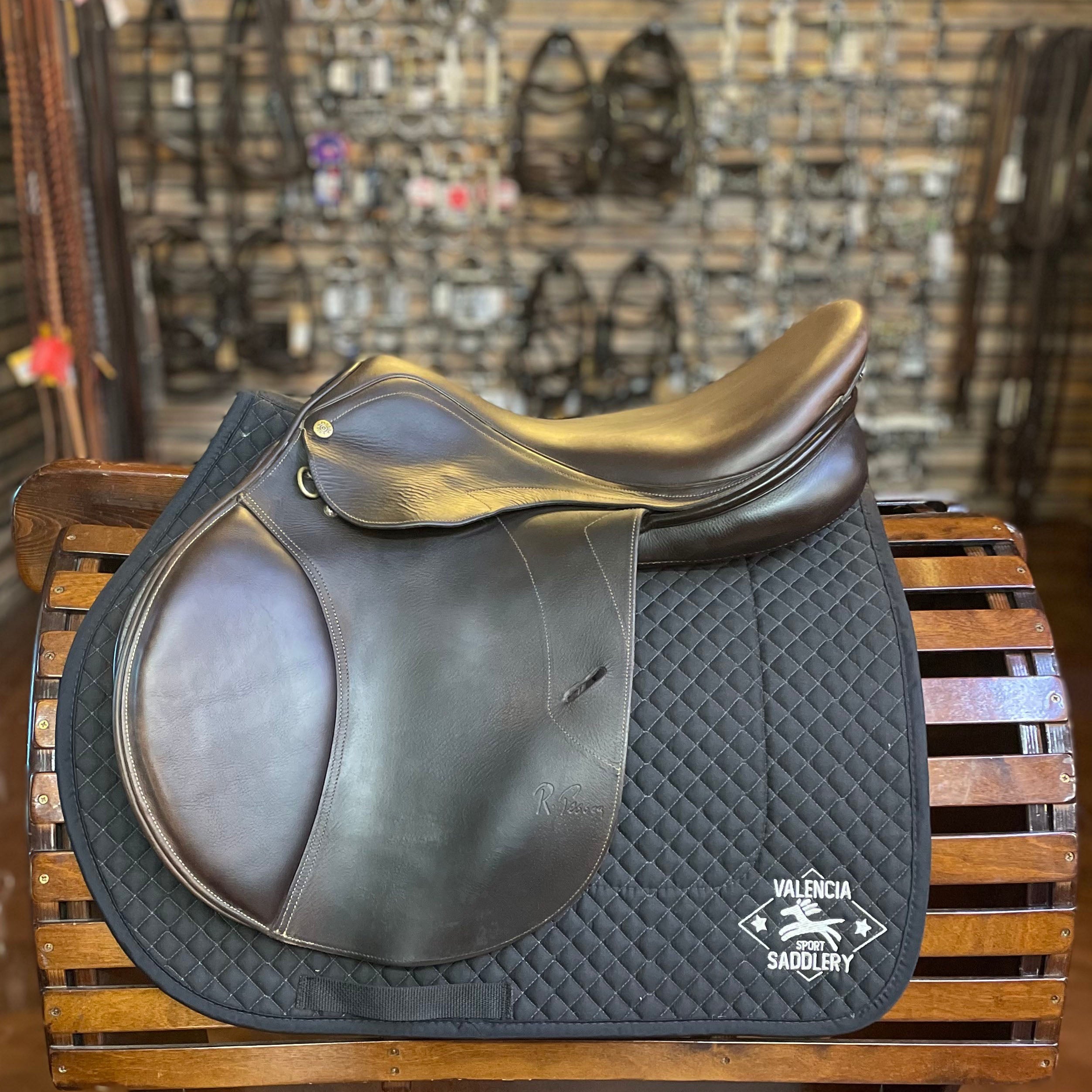 Pessoa Gen-X Elita II Saddle 18"
