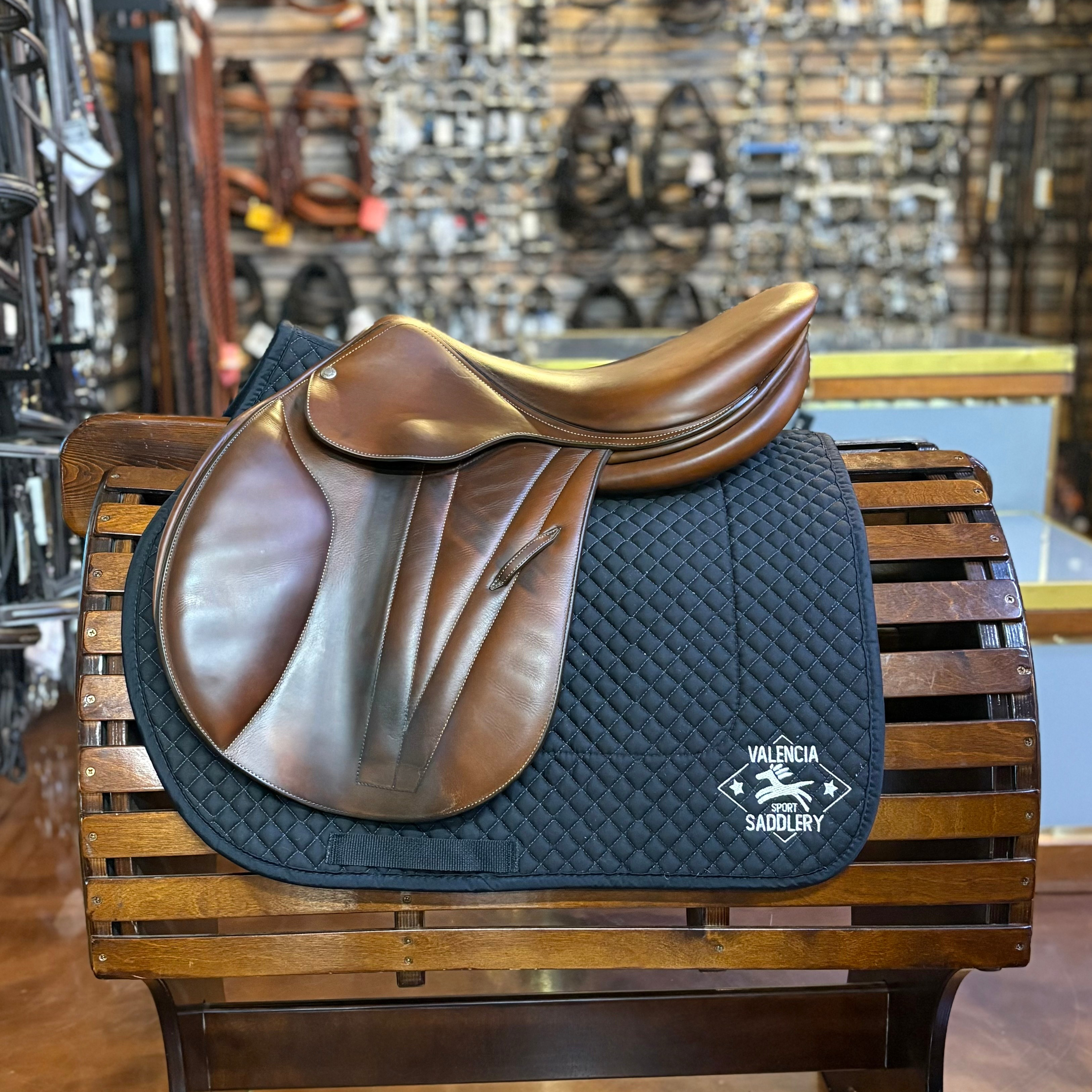 BUTET Premium Saddle L17" 2
