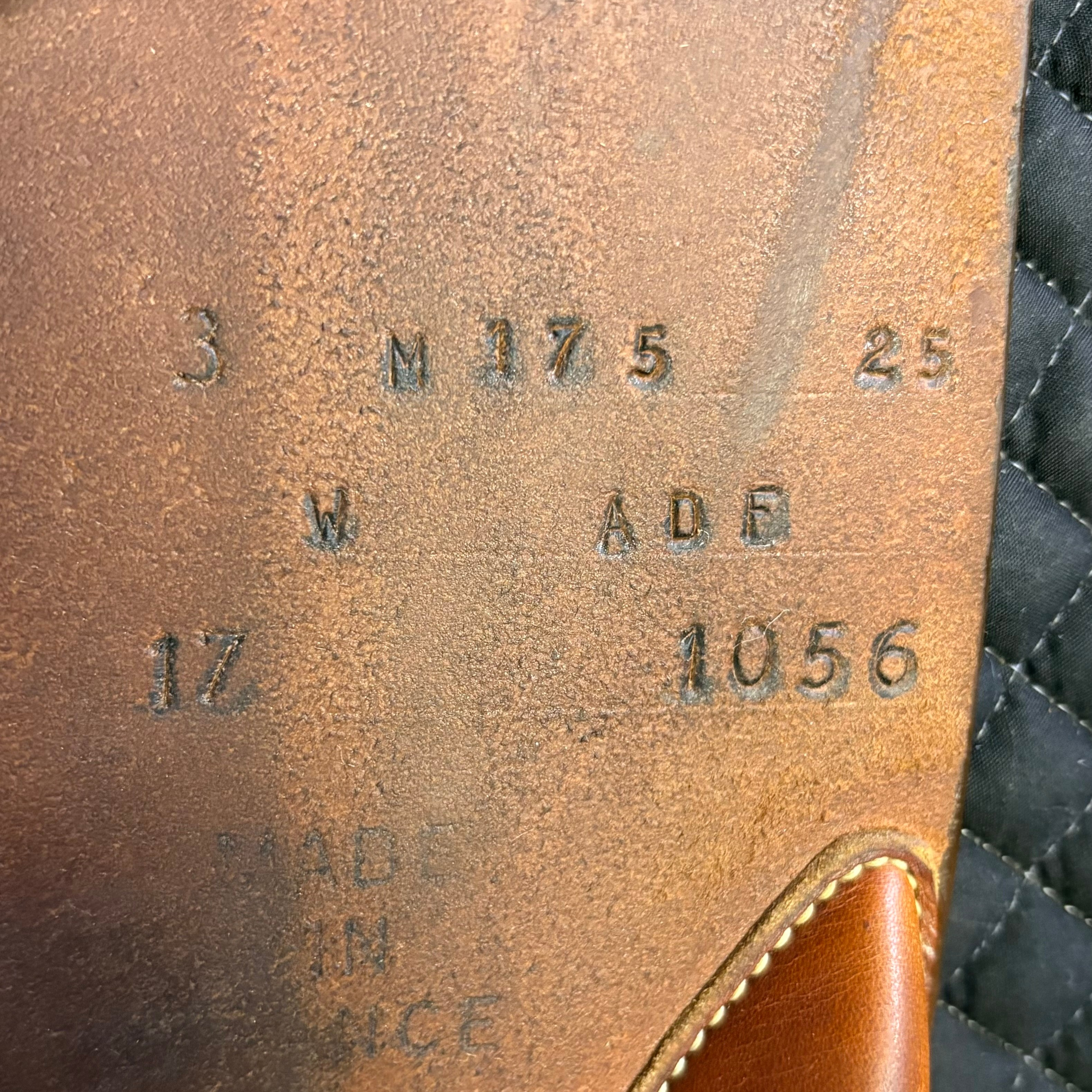 Butet Premium Saddle M17.5" 3 Wide