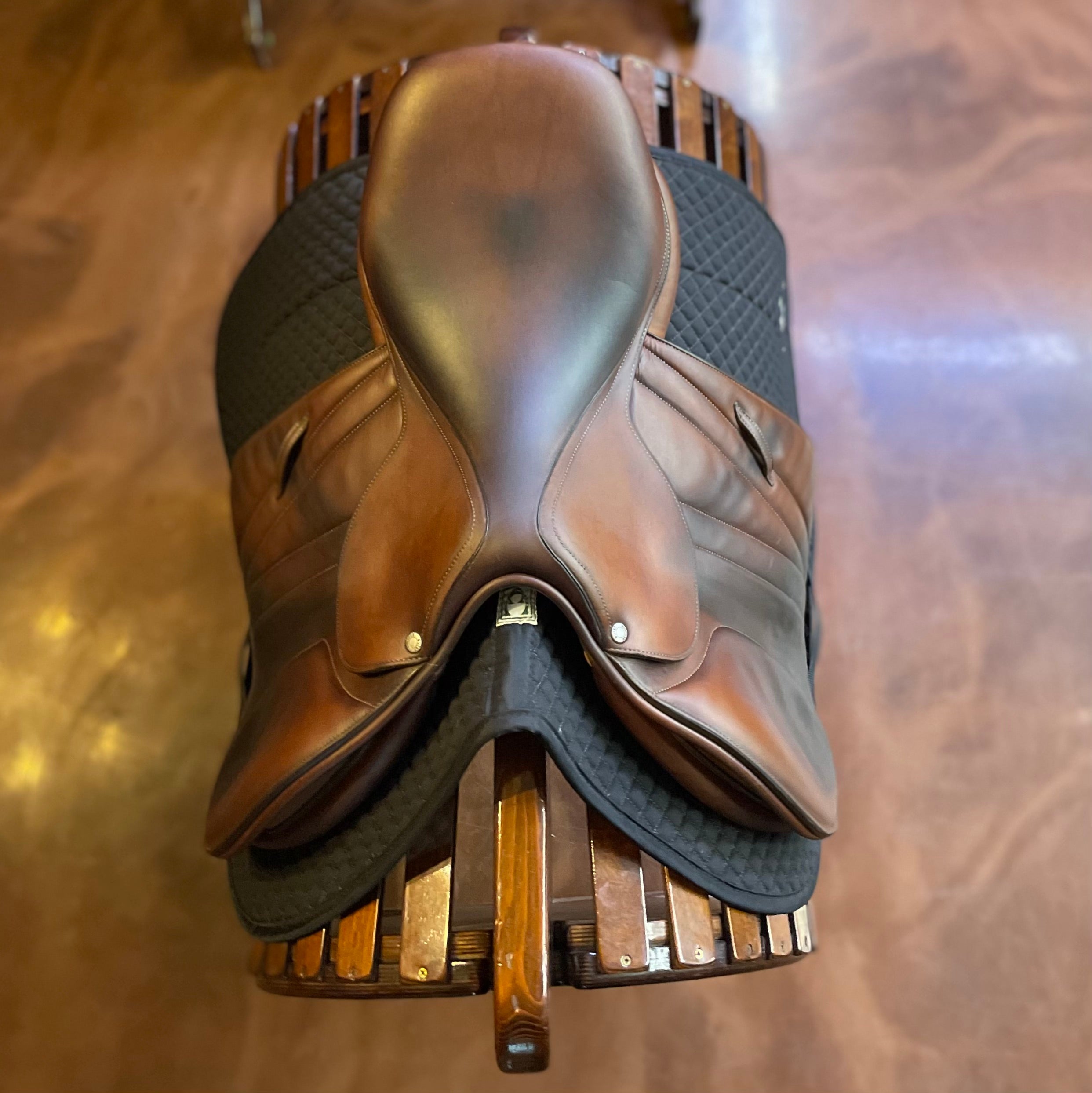 Butet Premium Saddle P17.5" 2.25