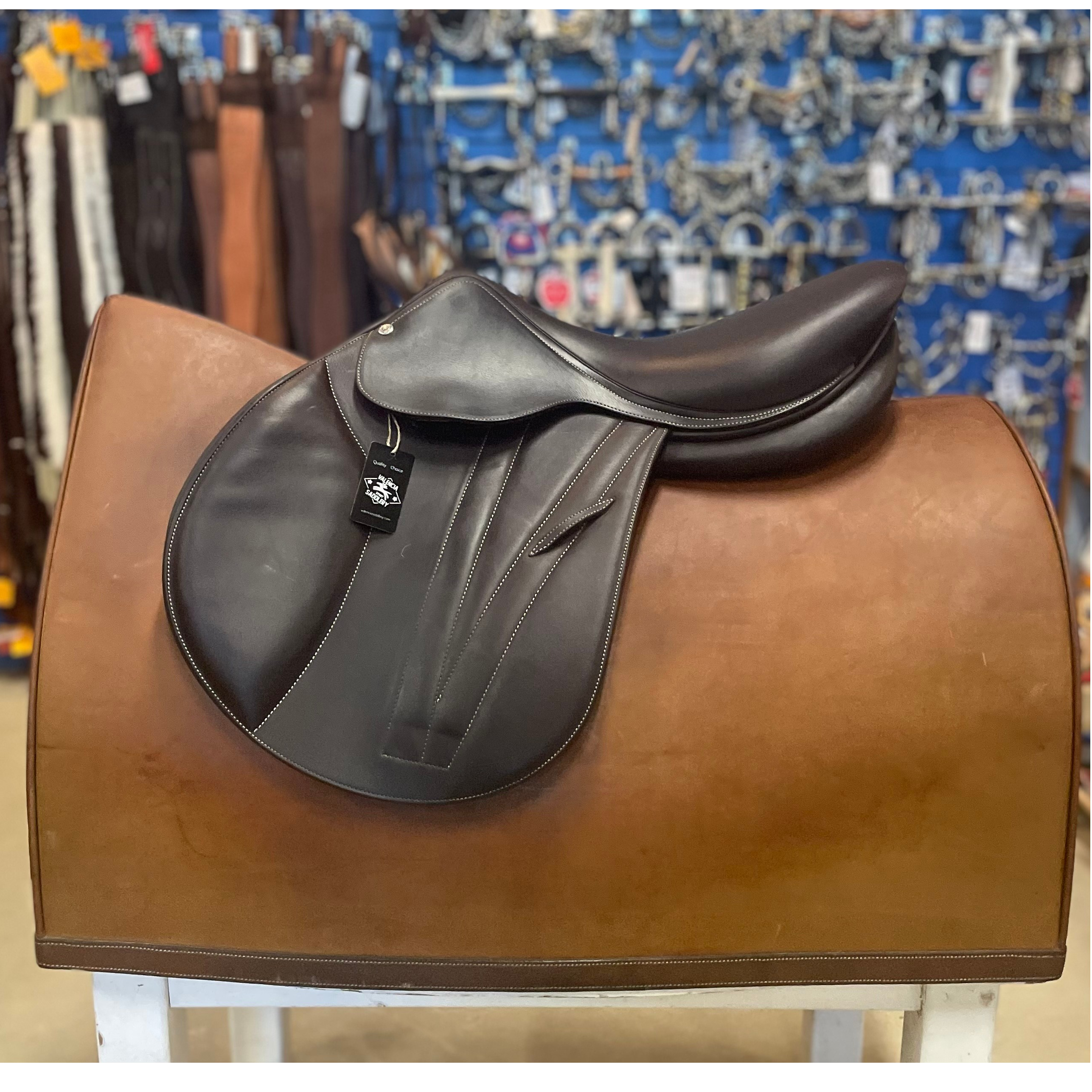 Butet Premium Saddle L18" 2.25 long
