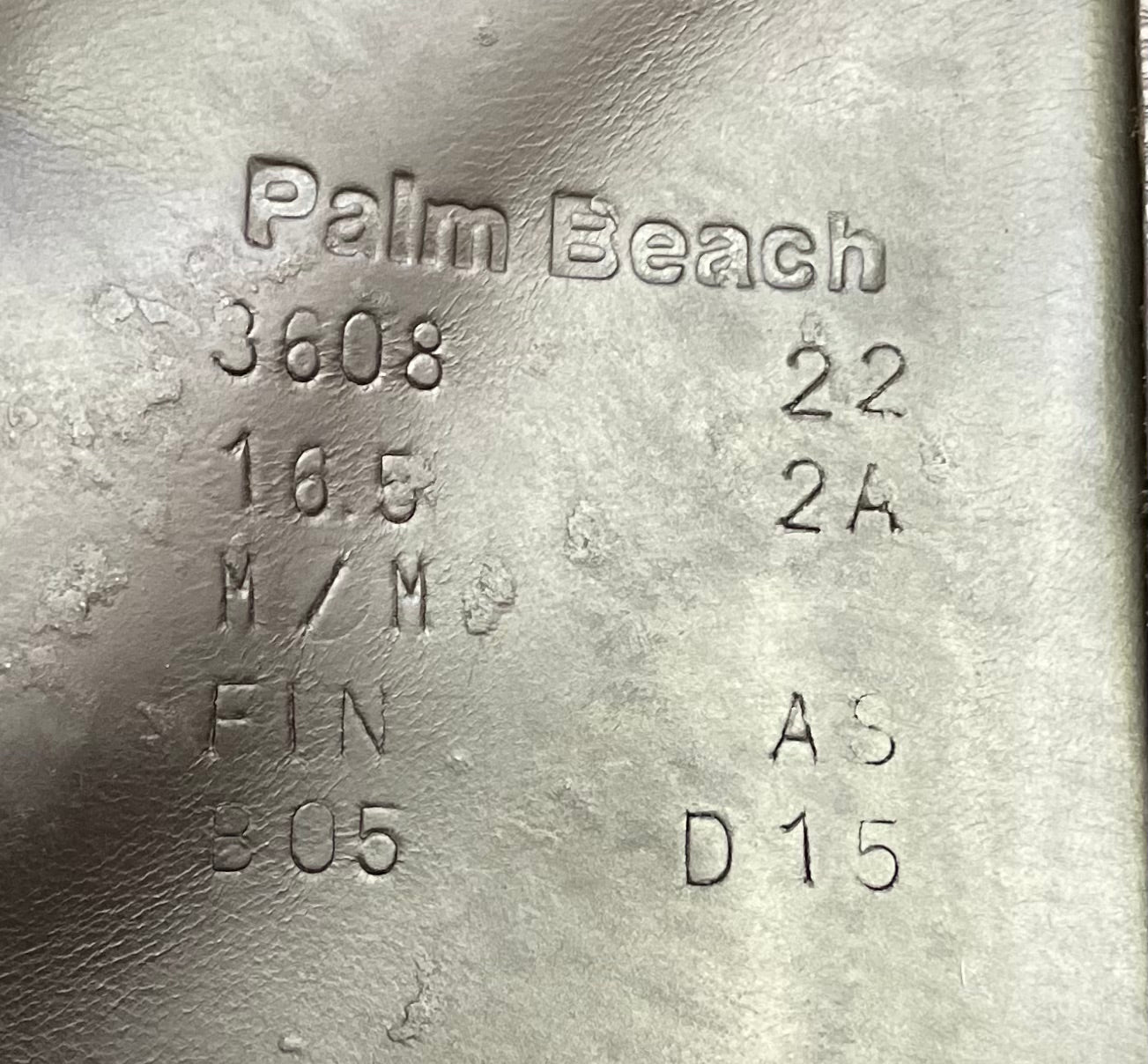 Voltaire Palm Beach saddle 16.5" 2A