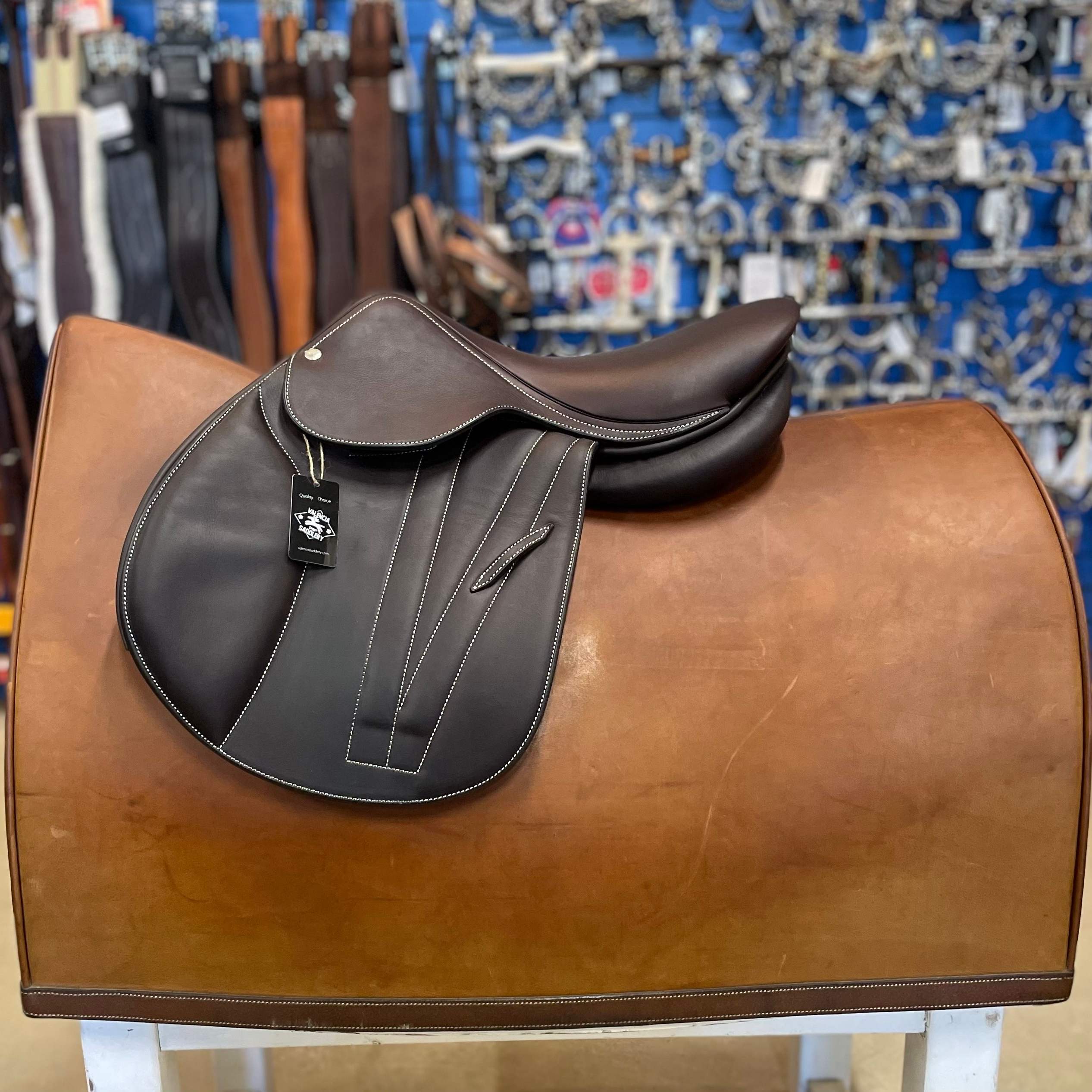 BUTET Premium Saddle L15.5" 1.5 C