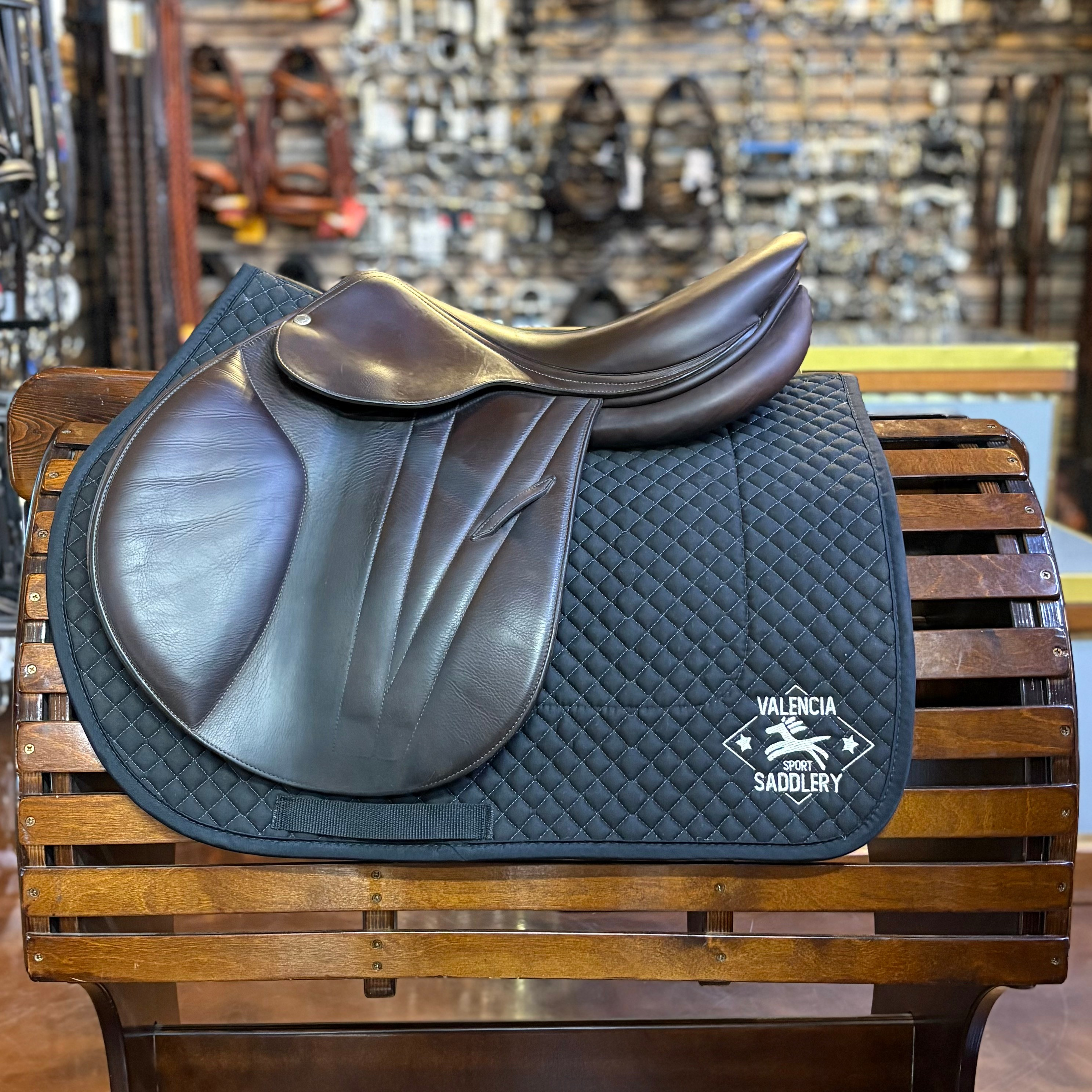 BUTET Premium Saddle L17" 2.25
