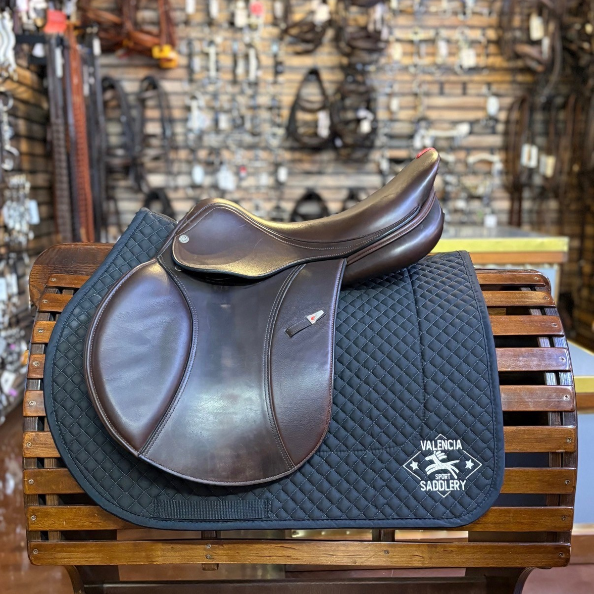 Equipe Saddle 17" N