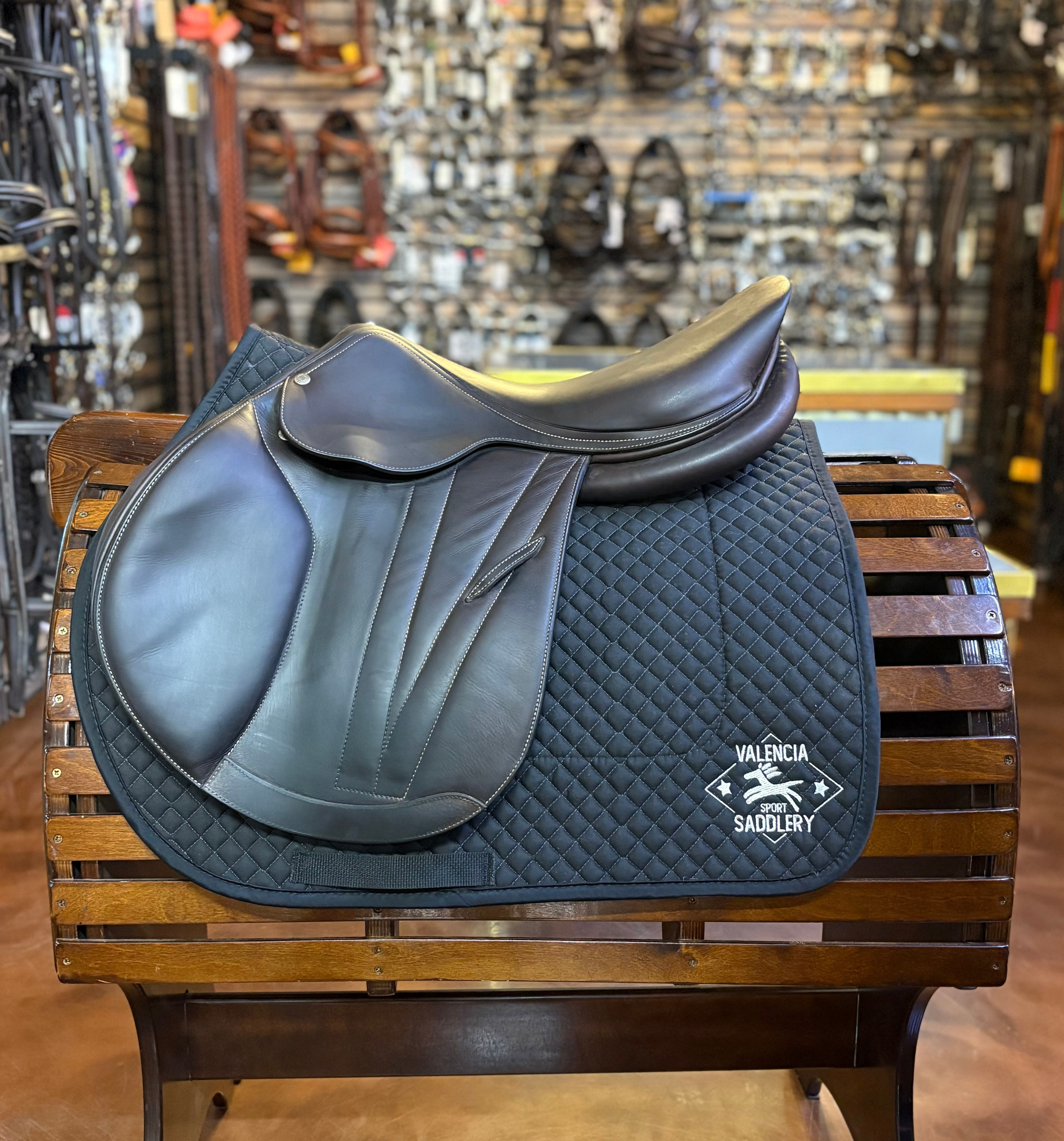 Butet Premium Saddle M17.5" 2.5