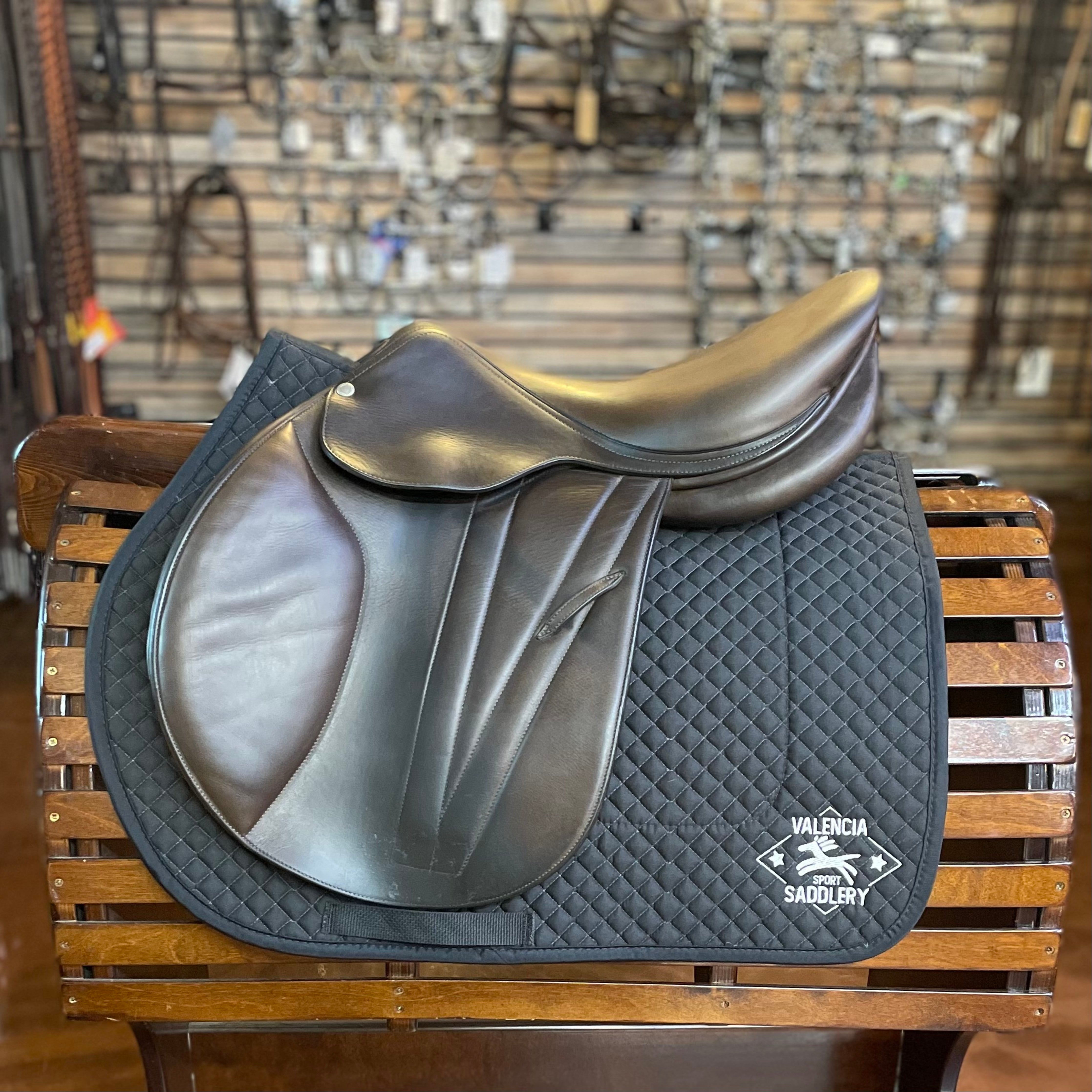 BUTET Premium Saddle L17" 2.25 long