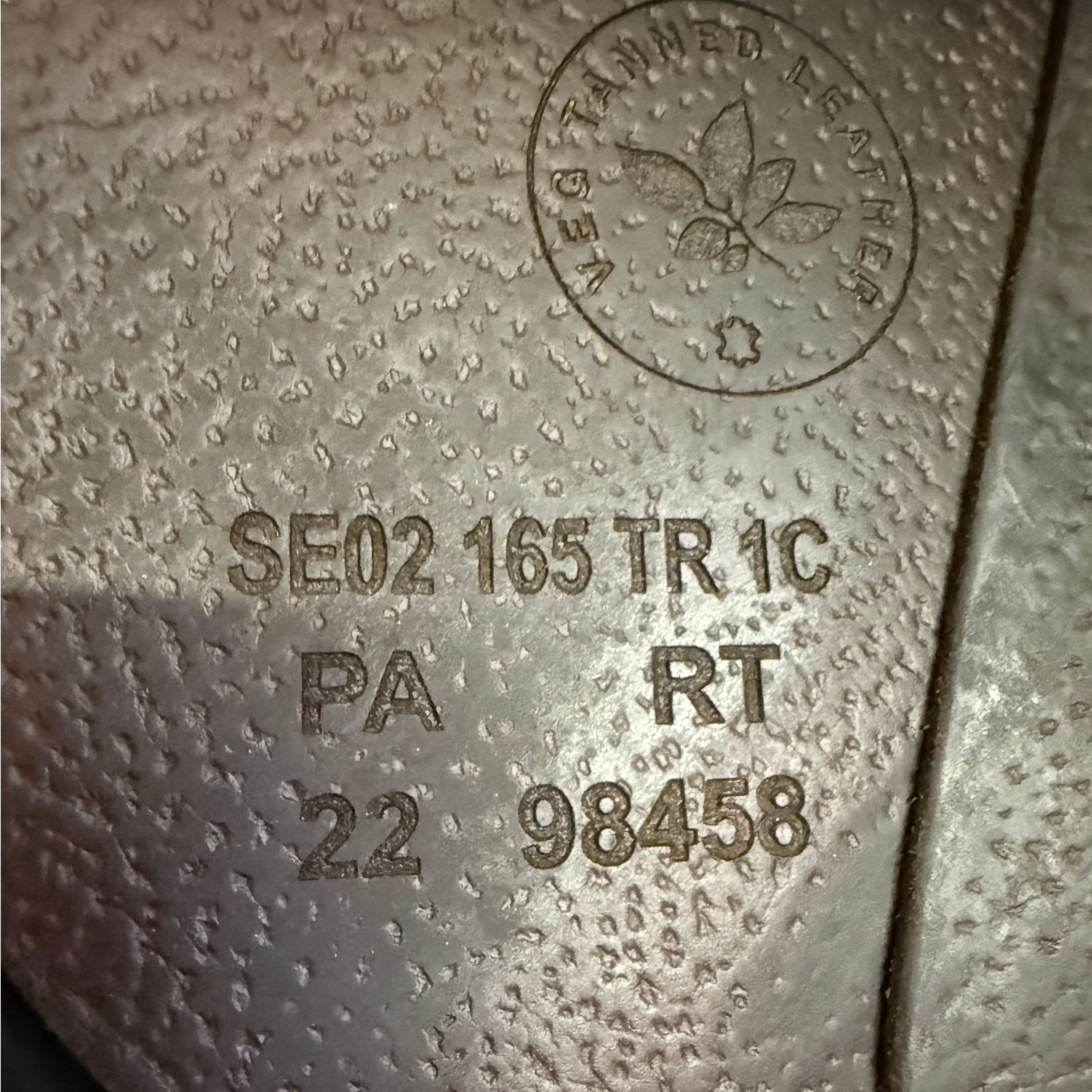 CWD SE02 Saddle 16.5" - 1C